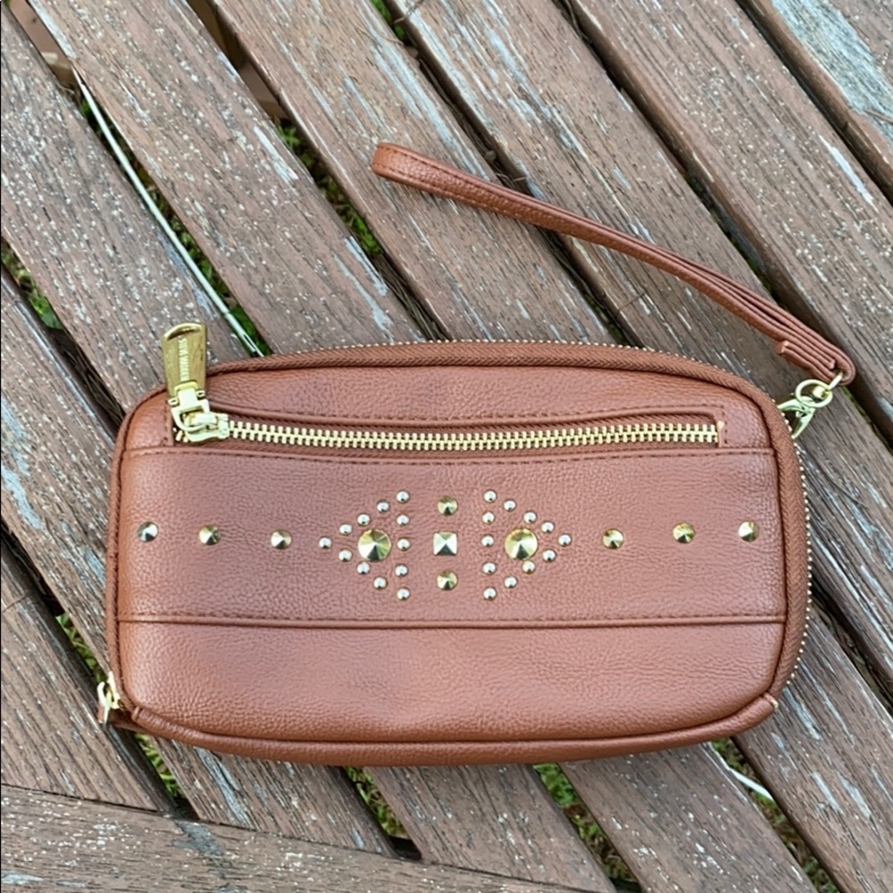 Steve Madden wristlet